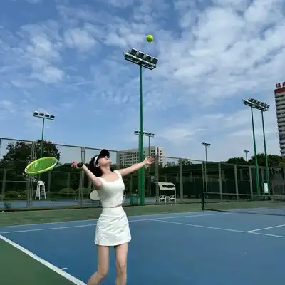 张娟